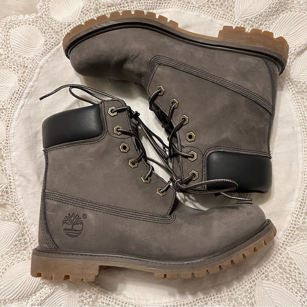 Timberland Leather Lace Up Boots A12LH Hidden Wedge Women’s Size 8 Wolf Gray